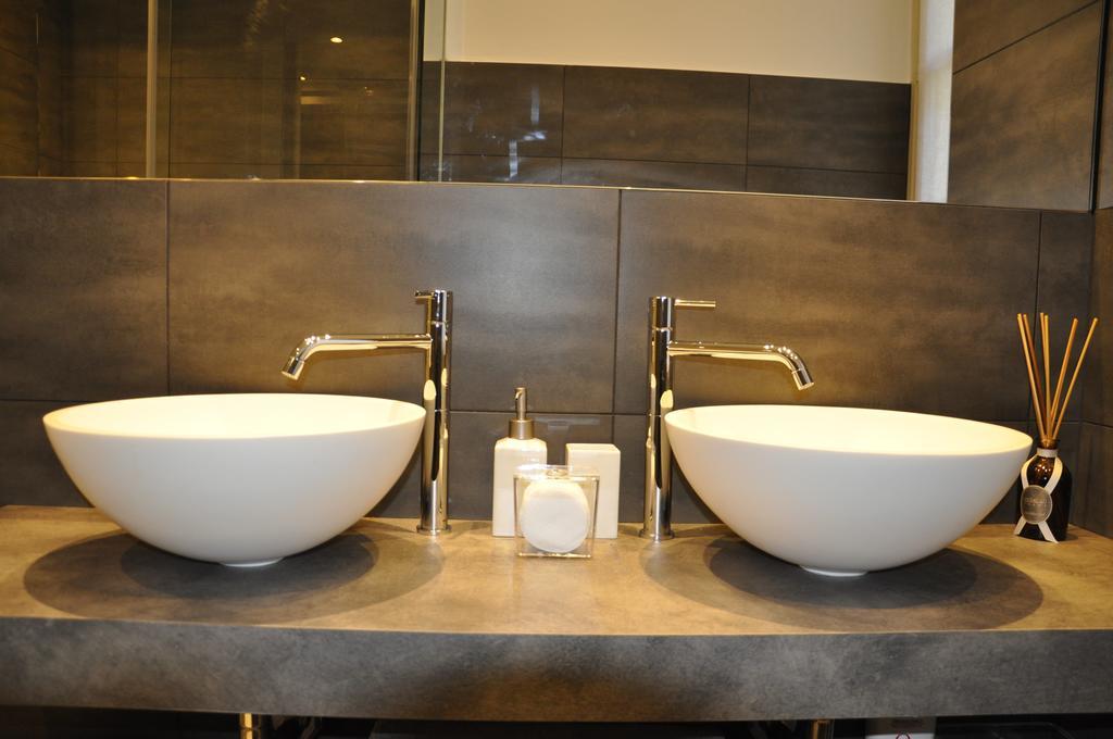 Charming Como - Apartment Downtown In The Pedestrian Area With 2 Double Bedrooms And 2 Complete Bathrooms A Spacious Living Room And Full Equipped Kitchen Luaran gambar